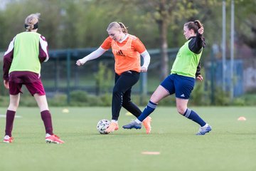 Bild 362 - Co-Trainerin der Frauen Nationalmannschaft Britta Carlson in Wahlstedt